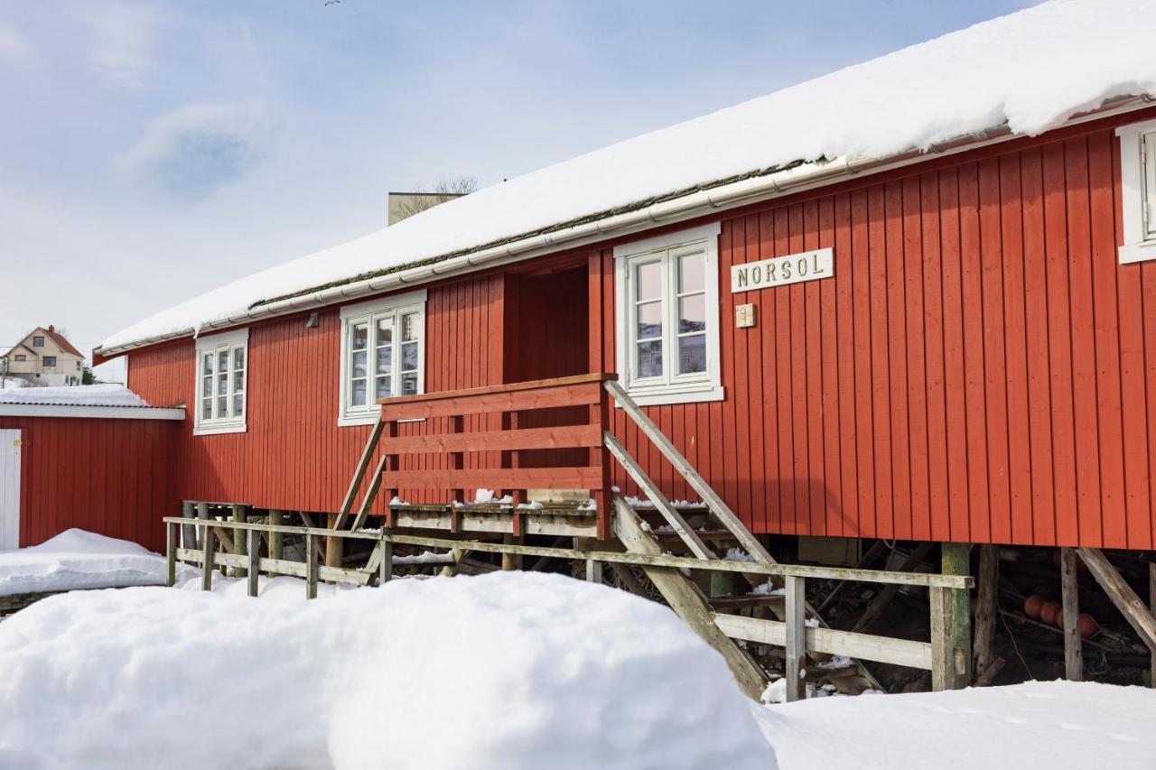 The Tide - Rorbuer Hotel Sørvågen Kültér fotó